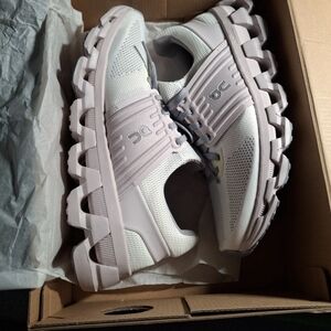 On Running Women's Sneakers - Light Gray and Cream